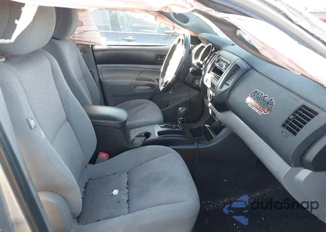 2015 Toyota Tacoma z USA, uszkodzony, nr VIN 5TFTX4CNXFX064683